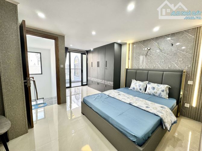 Bán Nhà Nguyên Hồng 45m2, Ngang 5.2m , 4 Tầng, Ôtô Tới Nhà Nhỉnh 7 Tỉ - 8