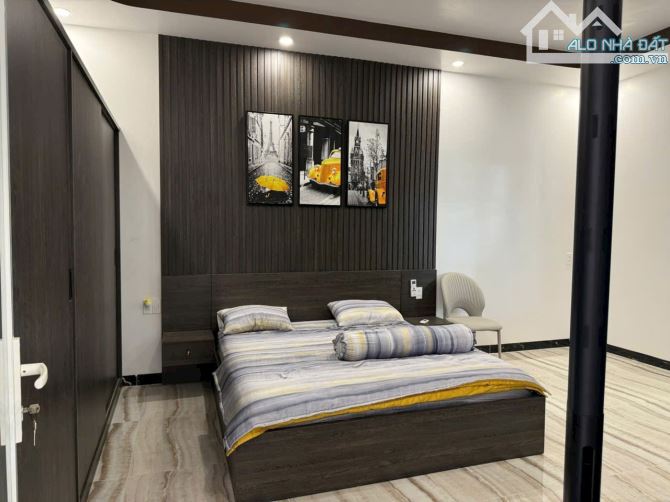 Nhà vườn 1100 m2 gần đường Võ Nguyên Giáp, Vĩnh Hiệp, TP Nha Trang giá chỉ 6,5 tỷ - 9