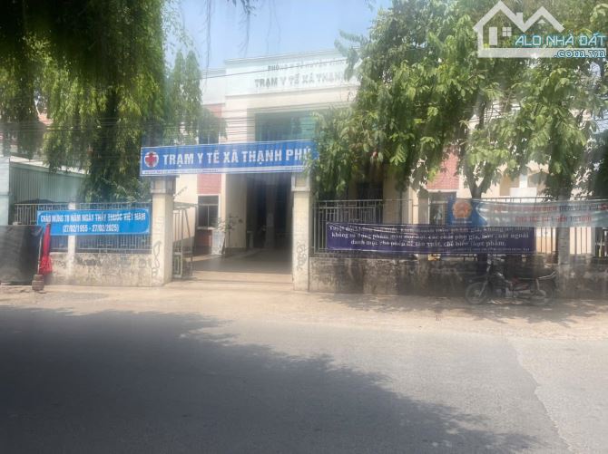Nhà 1 trệt 1 lầu, ngay chợ Thanh Phú. Chỉ hơn 2 tỷ - 9