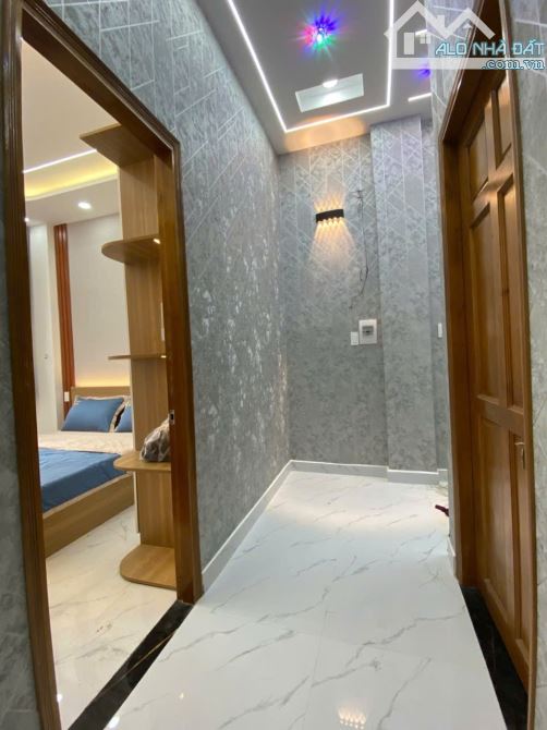 CẦN BÁN BIỆT THỰ MINI 2 TẦNG NGAY TRUNG MỸ TÂY QUẬN 12 - 9