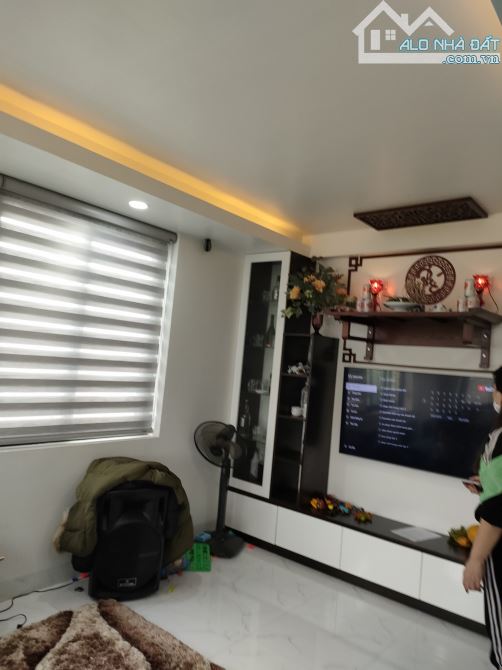 Bán gấp giá rẻ Hoàng Mai 50m, 7 tầng, mặt tiền 4m, 11.5 tỷ Hoàng Mai.