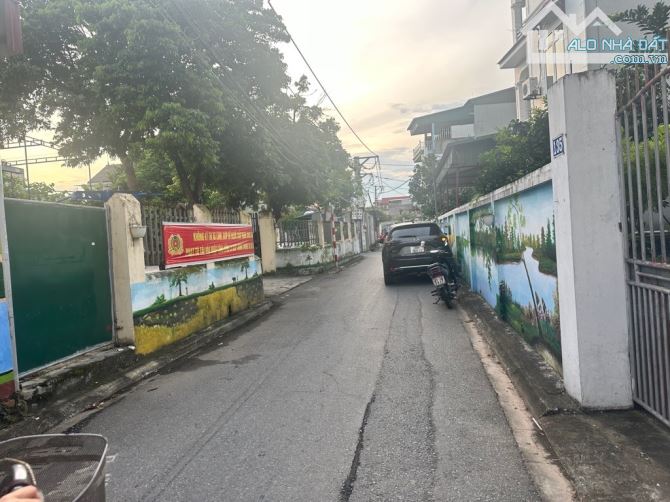 💥 BÁN ĐẤT KIM SƠN GIALÂM - Ô TÔ VÀO NHÀ GẦN TRƯỜNG CHỢ ,DT:100m2  36TR/M