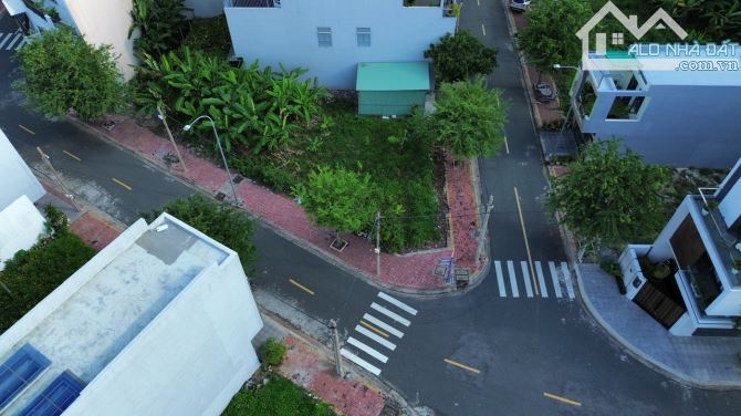 Bán đất khu Triều Phát thành Phố Bà Rịa thuộc đường Đoàn Thị Điểm, DT:100m2 Giá: 3,4tỷ