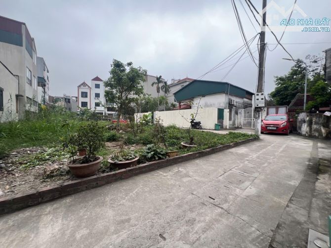Bán đất Đức Thượng,diện tích 48m2,mặt tiền 3.8m,đường thông ô tô
