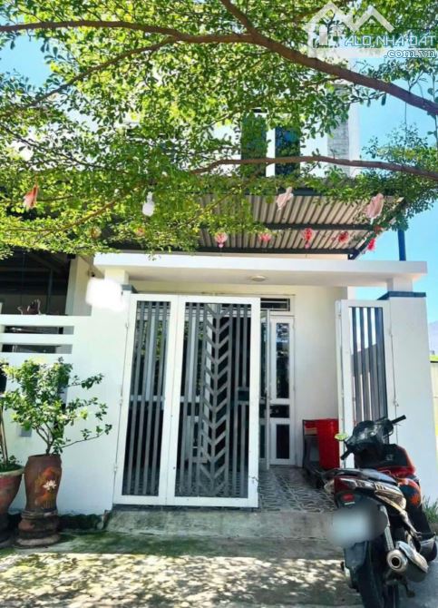 Bán Gấp Nhà Đ.Giác Đạo-Tân Xuân.92,9m2.Gía 650 Triệu-SHR.Bao Phí