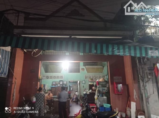 Bán nhà đường Nguyễn Sơn, Dt 99m, 2 tầng, MT 6,2m, giá 16 tỷ