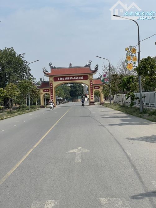 💥 SIÊU PHẨM ĐÔNG ANH - LÔ GÓC - Ô TÔ TRÁNH - GIÁ ĐẦU TƯ - GIA LỘC CHO KHÁCH HỮU DUYÊN .