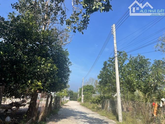 Bán 113m2 đất ONT Tân An - TX LaGi giá rẻ nhất 850 triệu sổ riêng