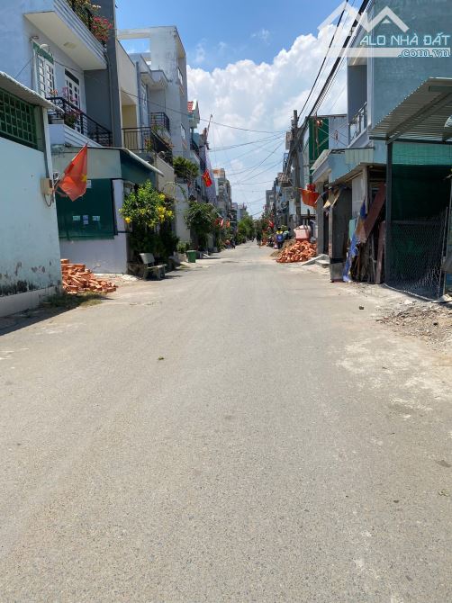 Lô đất 2 mặt tiền hxh đường 7 long trường DT 60m giá tốt