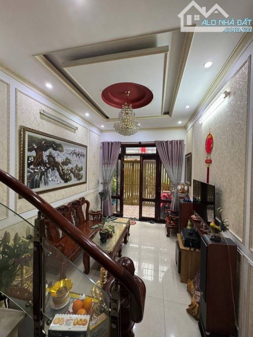 Bán nhà hẻm xe hơi-sát Trường Chinh-P11-Tân Bình-60m2-8 tỷ