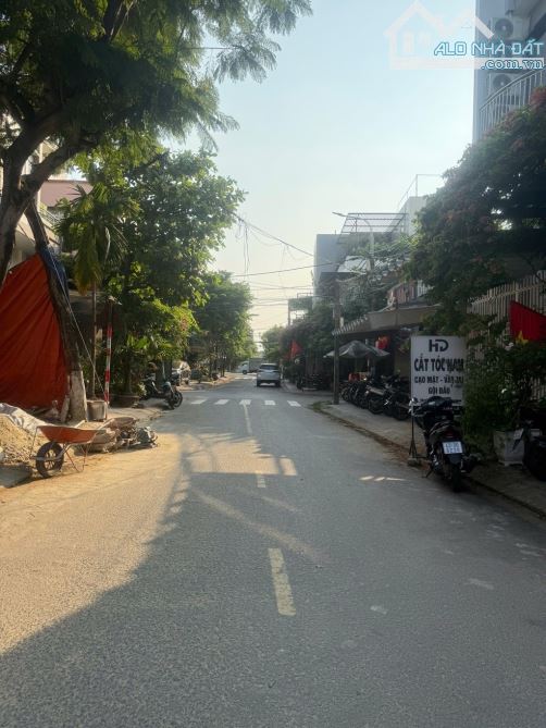 Bán nhà 2 tầng mặt tiền 7m5 Trần Xuân Lê ngay trung tâm giá siêu tốt