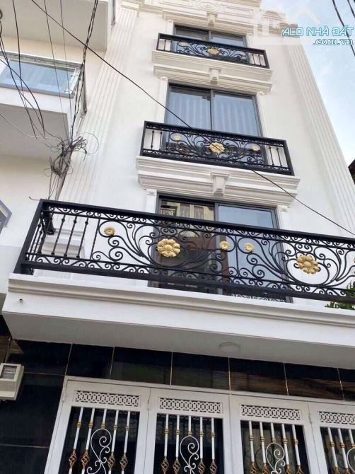 Siêu Phẩm Bình Thạnh - Hẽm Xe Hơi Đỗ Cửa - 4 Tầng - Giáp Quận 1 - Giá Rẻ