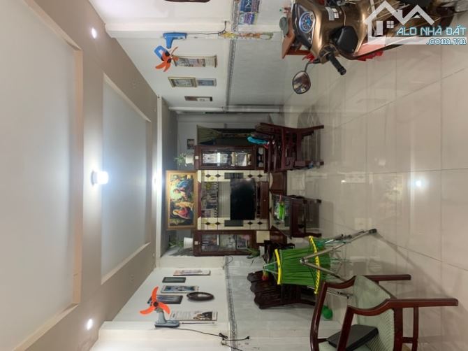 Bán nhà đẹp ở ngay HXH Nguyễn Oanh 92m2 ngang 4m 2 lầu gần siêu thị Lotte 7 tỷ 100.