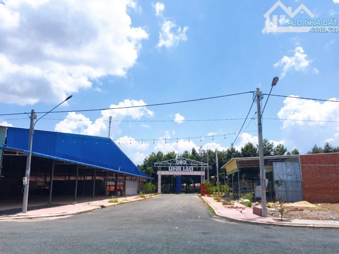 Bán Gấp Lô Đất Mặt Tiền Chợ Kinh Doanh Buôn Bán