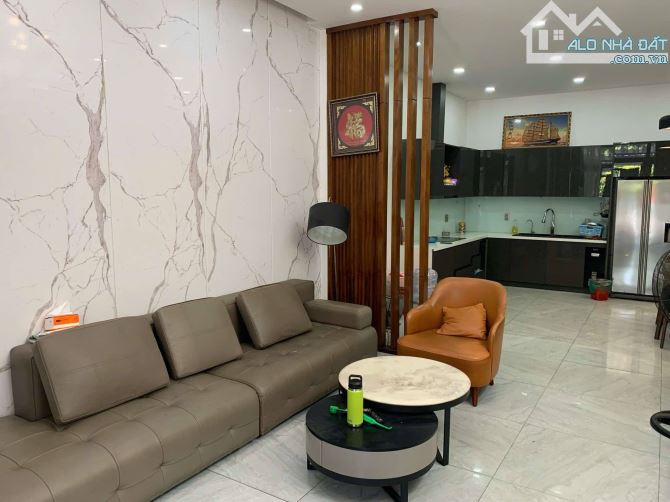 BÁN GẤP SIÊU PHẨM 3 TẦNG - MT VŨ XUÂN THIỀU KHU VIP VEN SÔNG HÒA XUÂN, CẨM LỆ - CHỈ 6.5 TỶ