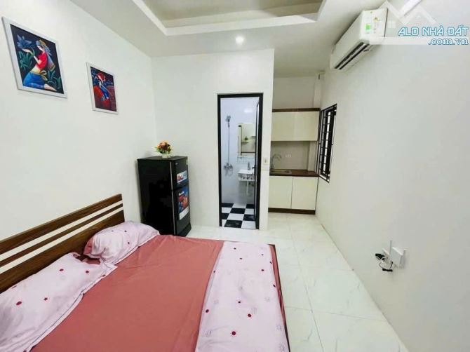 Bán tòa căn hộ dịch vụ 6 tầng thang máy 13 phòng khép kín phố Nguyễn Đức Cảnh quận Hoàng M