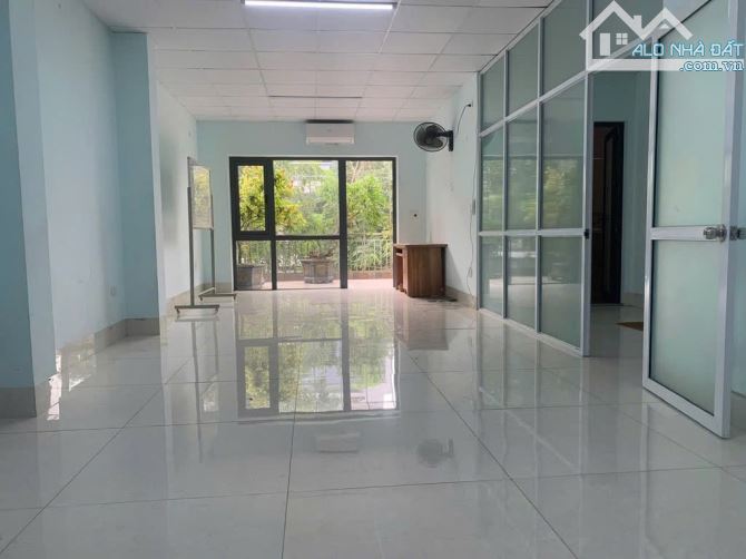 NHÀ RIÊNG XUÂN PHƯƠNG – 90M² – 2 MẶT TIỀN – VỈA HÈ RỘNG – Ô TÔ TRÁNH – GIÁ 26.9 TỶ