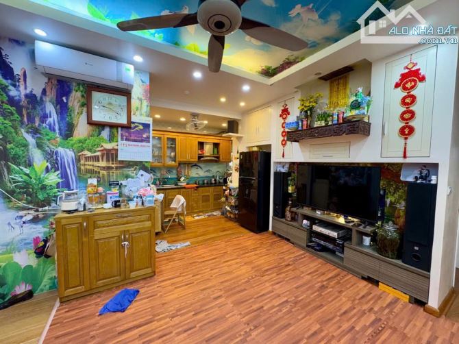 3 tỷ có chung cư ở Sài đồng Long Biên full nội thất 2 ngủ 62m tầng 7 cửa hướng đông nam