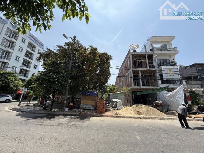 Bán lô đất đẹp vị trí đẹp mặt tiền đường Chính Hữu