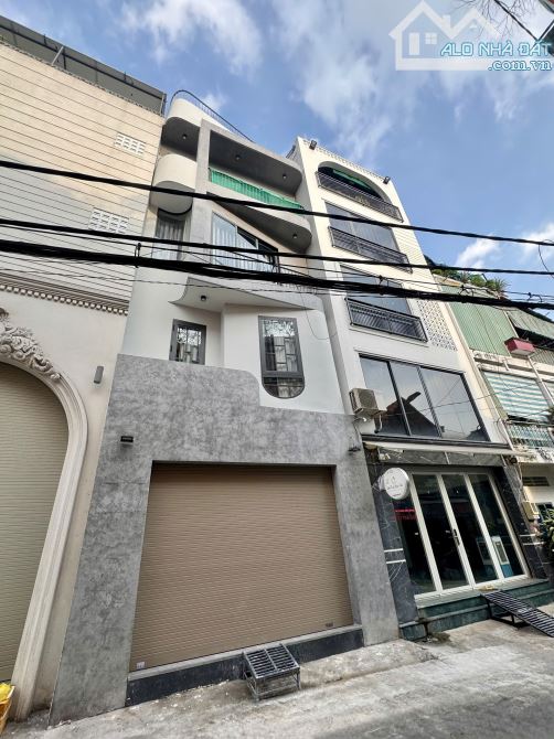 NHÀ ĐẸP 4 LẦU HẺM 7M CHỈ CÁCH MT HẬU GIANG 20M
