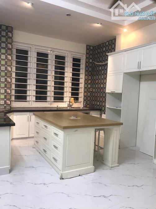 BÁN MTKD TÂN SƠN NHÌ TÂN PHÚ -ĐƯỜNG NHỰA 12M -4*16*4TẦNGBTCT -KHÔNG LỘ GIỚI -GIÁ 8.75TỶ TL