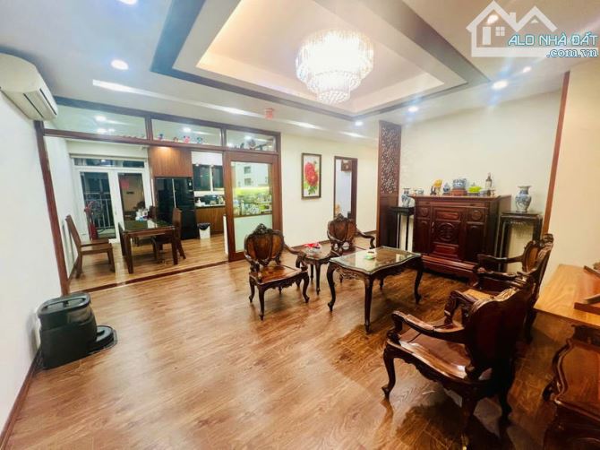BÁN CHUNG CƯ CAO CẤP PHỐ THÁI HÀ, ĐỐNG ĐA, 124M2, 3 NGỦ, 2WC, 10,9 TỶ