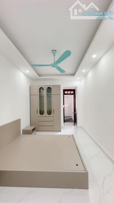 BÁN NHÀ ÔTÔ ĐỖ CỬA-NHỎ TIỀN- GẦN CHỢ HÀ ĐÔNG, NGUYỄN TRÃI 5.95 TỶ.