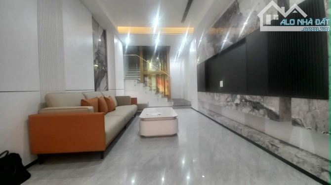 Xuân đỉnh ô tô nhỏ kinh doanh S 48m mt 3,6m x 7 tầng thang máy