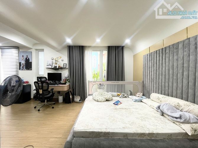 Bán nhà phố 5 tầng hẻm xe hơi Nơ Trang Long P11, 47m2 chỉ hơn 8 tỷ xí