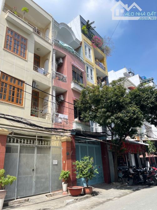 Bán nhà hẻm xe hơi sát mặt tiền Lý Thường Kiệt quận 10 (DT 5x18m)