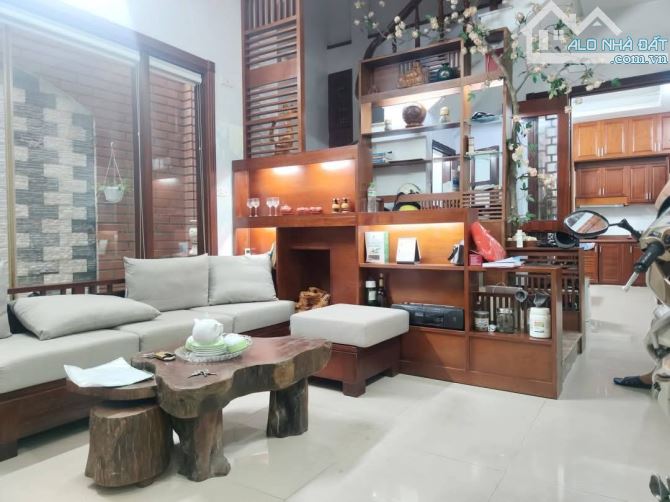 BÁN NHÀ MẶT NGÕ KHƯƠNG ĐÌNH, THANH XUÂN - 4 TẦNG - KINH DOANH - GẦN HỒ - GẦN Ô TÔ.