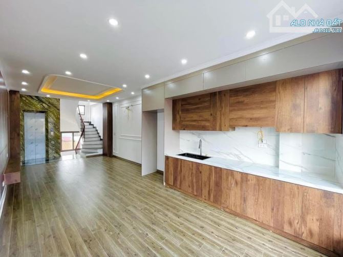Bán nhà Hà Cầu 42m², 5 tầng, thang máy Châu Âu, giá SIÊU HỜI