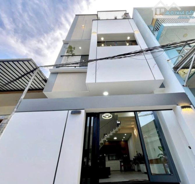 Nhà 2 tầng, kiệt 290 Điện Biên Phủ, cách đường chính 300m