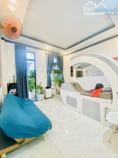 ⚡ Bán nhanh! Bán nhà Trần Hưng Đạo 4.2x20.7=86.94m² 6PN, mặt tiền kinh doanh - sân thượng