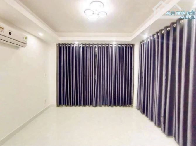 🔥NHÀ ĐẸP 3 TẦNG BTCT NGAY CMT8 QUẬN 10 - TRÊN TRỤC METRO CHẠY QUA NÊN TIỀM NĂNG TĂNG GIÁ