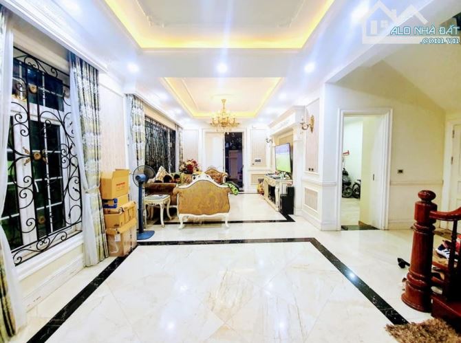 Nhà Phố Bế Văn Đàn , Hà Đông Ô Tô đỗ Cửa .