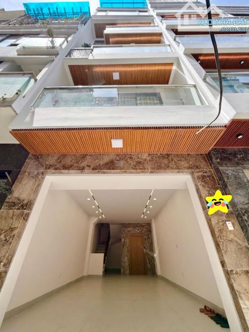 Siêu phẩm Tây Hồ- Nhà đẹp như mơ, ô tô tránh, 42m2, 7 tầng thang máy, mt 4m, chỉ hơn 10 tỷ