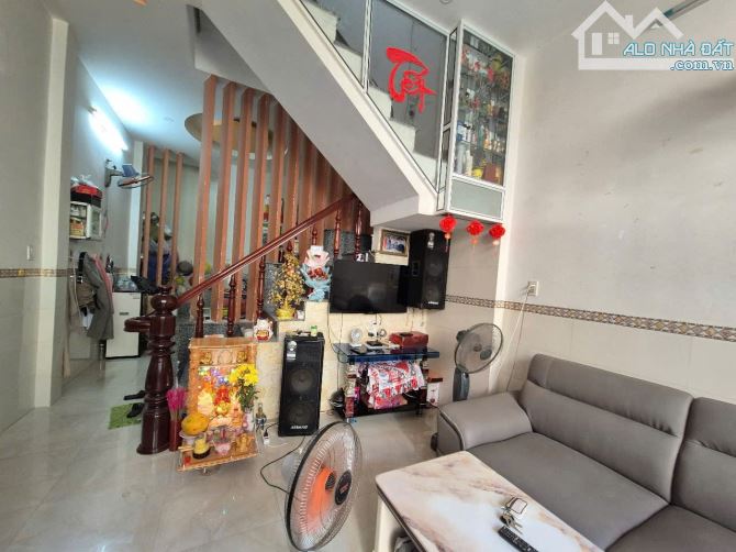 NHÀ GẦN BIỂN KDT BẾN DU THUYỀN MẶT TIỀN ĐƯỜNG 5M THÔNG THOÁNG GẦN CHỢ TRƯỜNG TIỆN ÍCH ĐẦY