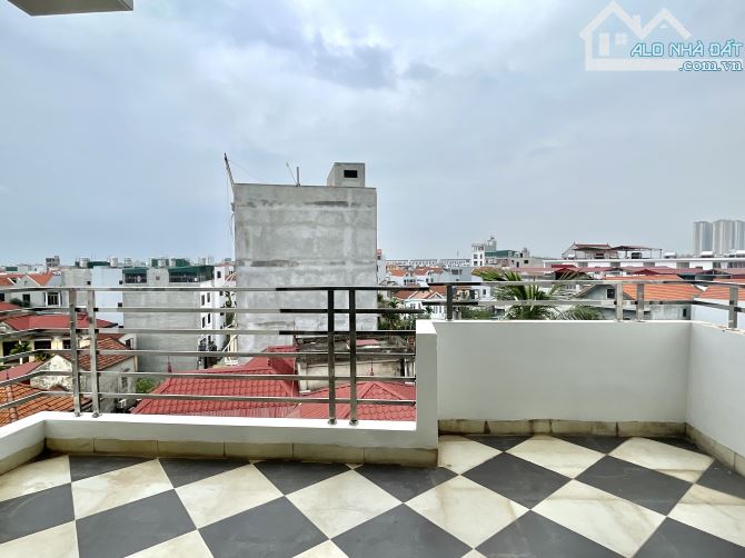 Bán nhà dân xây gần đường 3.5 kinh doanh ô tô vào nhà 66m2 6 tầng hơn 10 tỷ