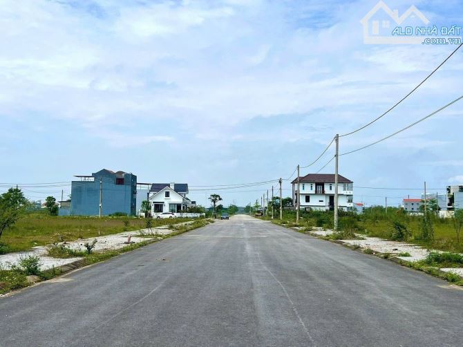 BÁN 150M2 KQH HÓI SEN MỚI ĐẤU SẠCH SẼ - 23.3 triệu/m2