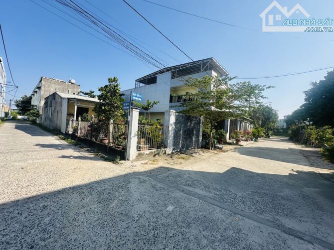 💥CẦN BÁN LÔ ĐẤT KIỆT OTO TRÁNH NHAU MIẾU BÔNG , HOÀ VANG , DT KHỦNG 180M2 CHỈ NHỈN