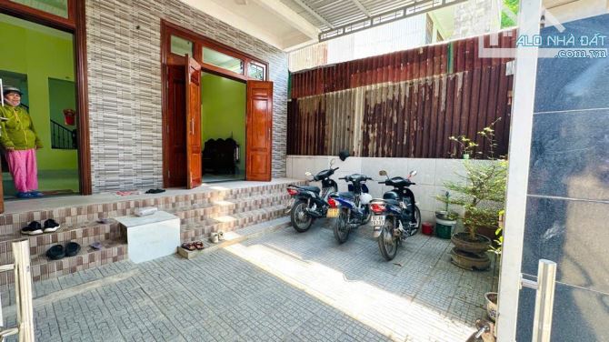 NHÀ 3 TẦNG PHAN BỘI CHÂU_HUẾ CHỈ HƠN 3 TỶ