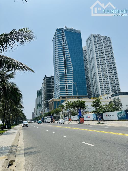 PHỐ HÓT THẠCH LAM SIÊU HIẾM NHÀ BÁN 3 TẦNG SÁT BIỂN CHỈ 10 TỶ HƠN