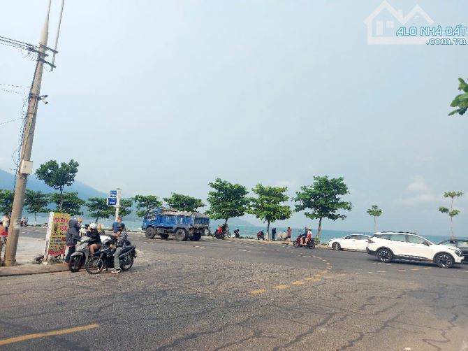 🏡NHÀ ĐẸP Ở NGAY – CÁCH BIỂN 150M –MT HỒ THẤU (10.5M) – GẦN NGÃ 4- GIÁ CHỈ 10 TỶ