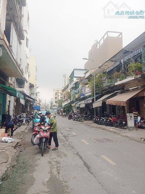 Căn hộ Chung cư cầu thang bộ, Diện tích sàn 70m2, đường Gia Phú  Quận 5 giá 2.8 tỷ TL.