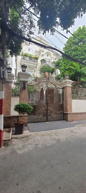 Biệt Thự Ven Sông Sài Gòn 2 Mặt Tiền Thanh Đa, BT, 12x33m, CN 345m2, 2 Lầu, Giảm 5 Tỷ
