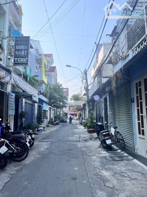 BÁN NHÀ MTKD HOÀNG VĂN HOÈ - TÂN PHÚ - DT : 4.6 x 11m - 3 tầng - giá  :  6.5 tỷ tl