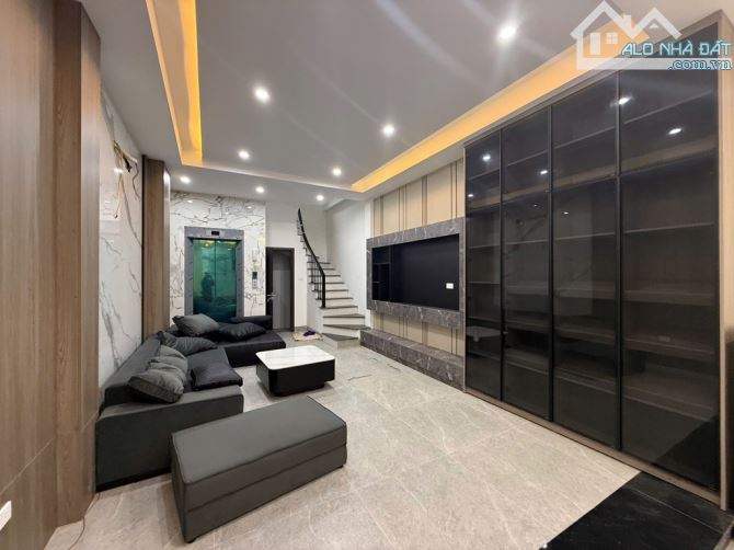 BÁN NHÀ LĨNH NAM ,HOÀNG MAI 40M2 X7T X MT4M GIÁ 4.5 TỶ