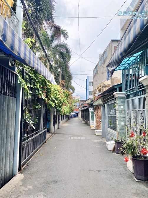 Bán gấp nhà đẹp Full nội thất - đường Thống Nhất, quận GV.