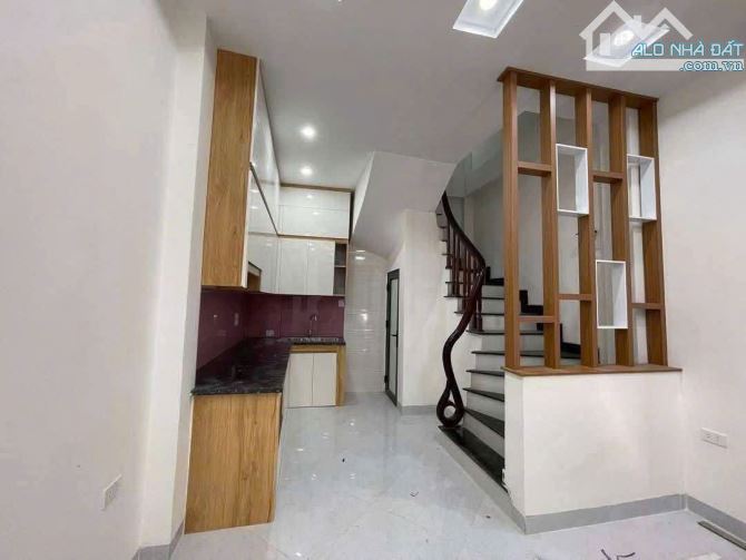 CHO THUÊ NHÀ 5 TẦNG NGÔ QUYỀN GIÁ 12 TRIỆU